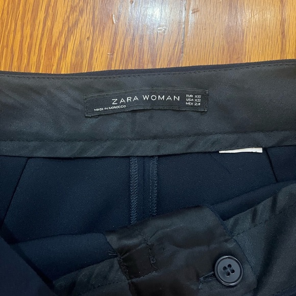 Zara trousers with pearls. Great condition - Picture 4 of 4